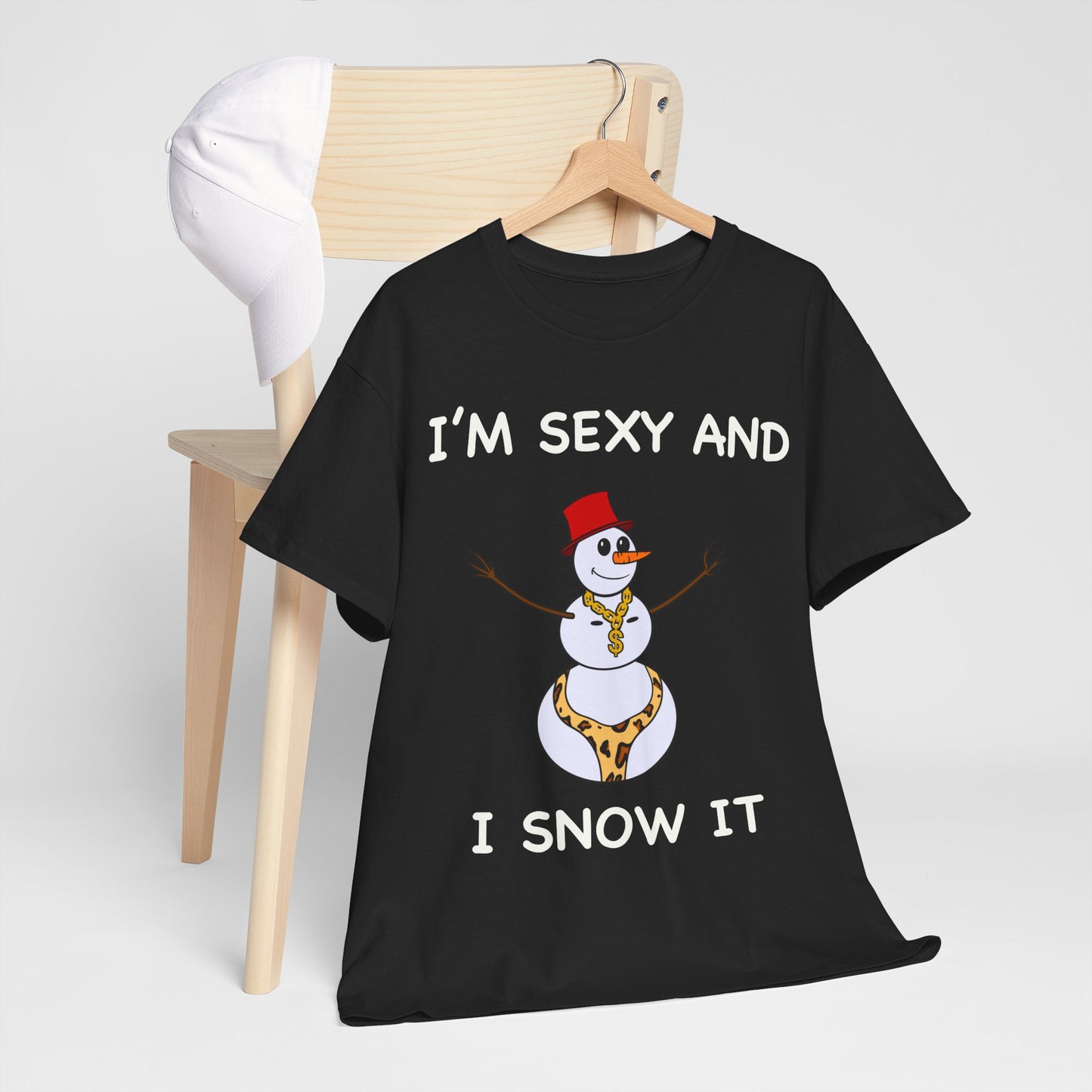 I'm Sexy and I Snow It - Christmas T-Shirt